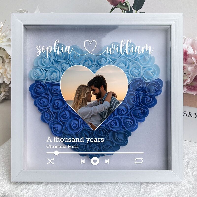 Scatola d'ombra floreale personalizzata con foto del cuore e canzone d'amore dal design chic Regalo unico per innamorati